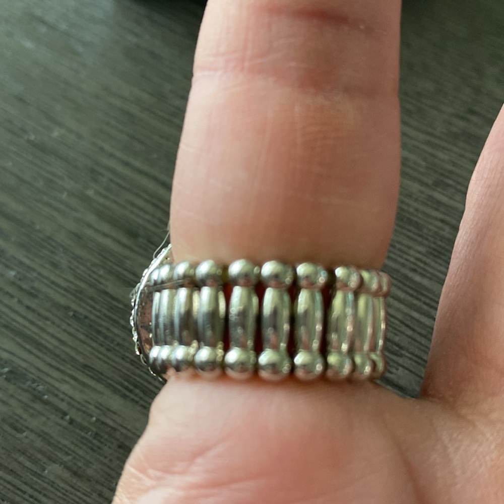 Silver Overlap Rhinestone Stretch Band Ring Size 7 To Size 10 New - Picture 7 of 11